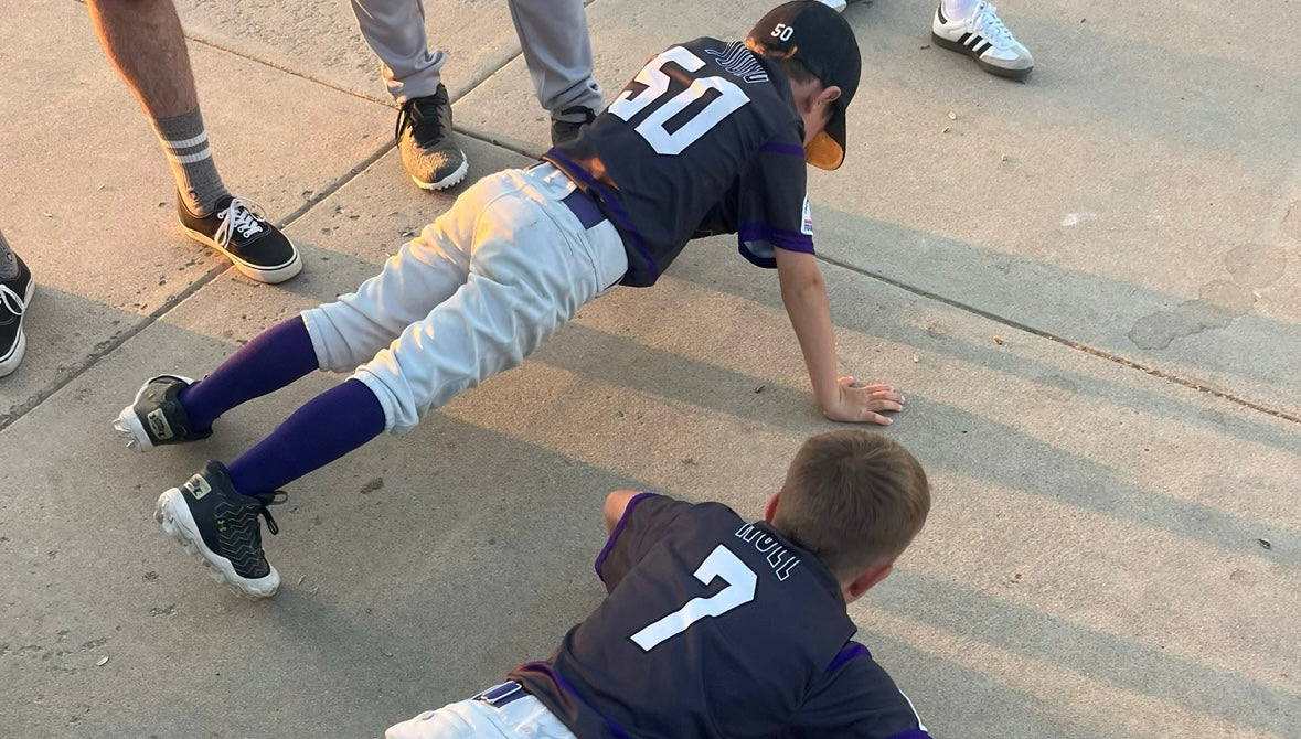 Sweaty Summer Laundry: How to Naturally Deodorize Workout Clothes